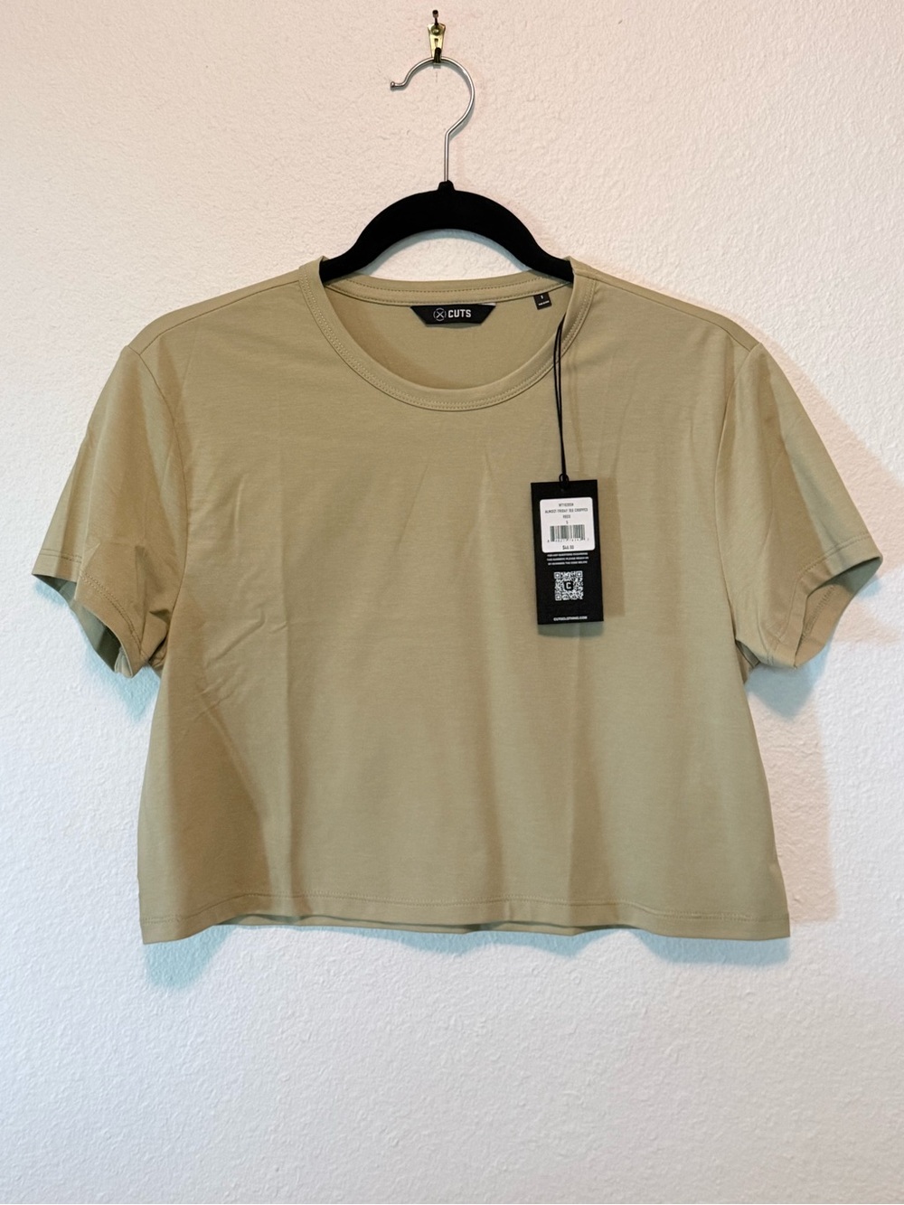 NWT Cuts Almost Friday Cropped Tee- Reed Small
